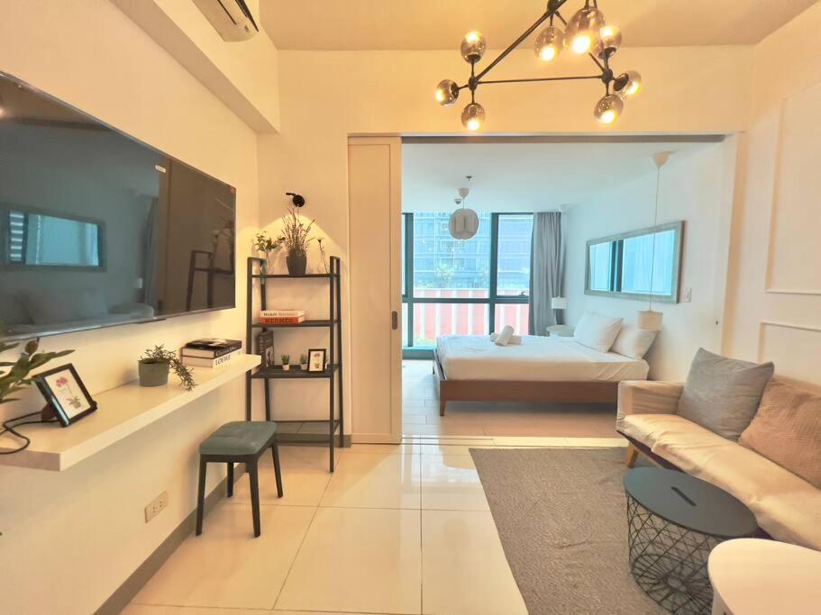 טאגיג One Uptown Residences Bgc מראה חיצוני תמונה