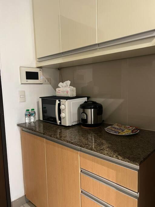 טאגיג One Uptown Residences Bgc מראה חיצוני תמונה